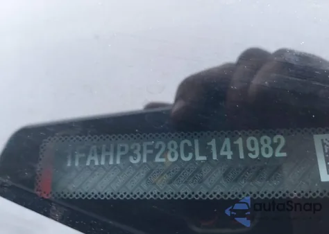 2012 Ford Focus Se z USA, uszkodzony, nr VIN 1FAHP3F28CL141982